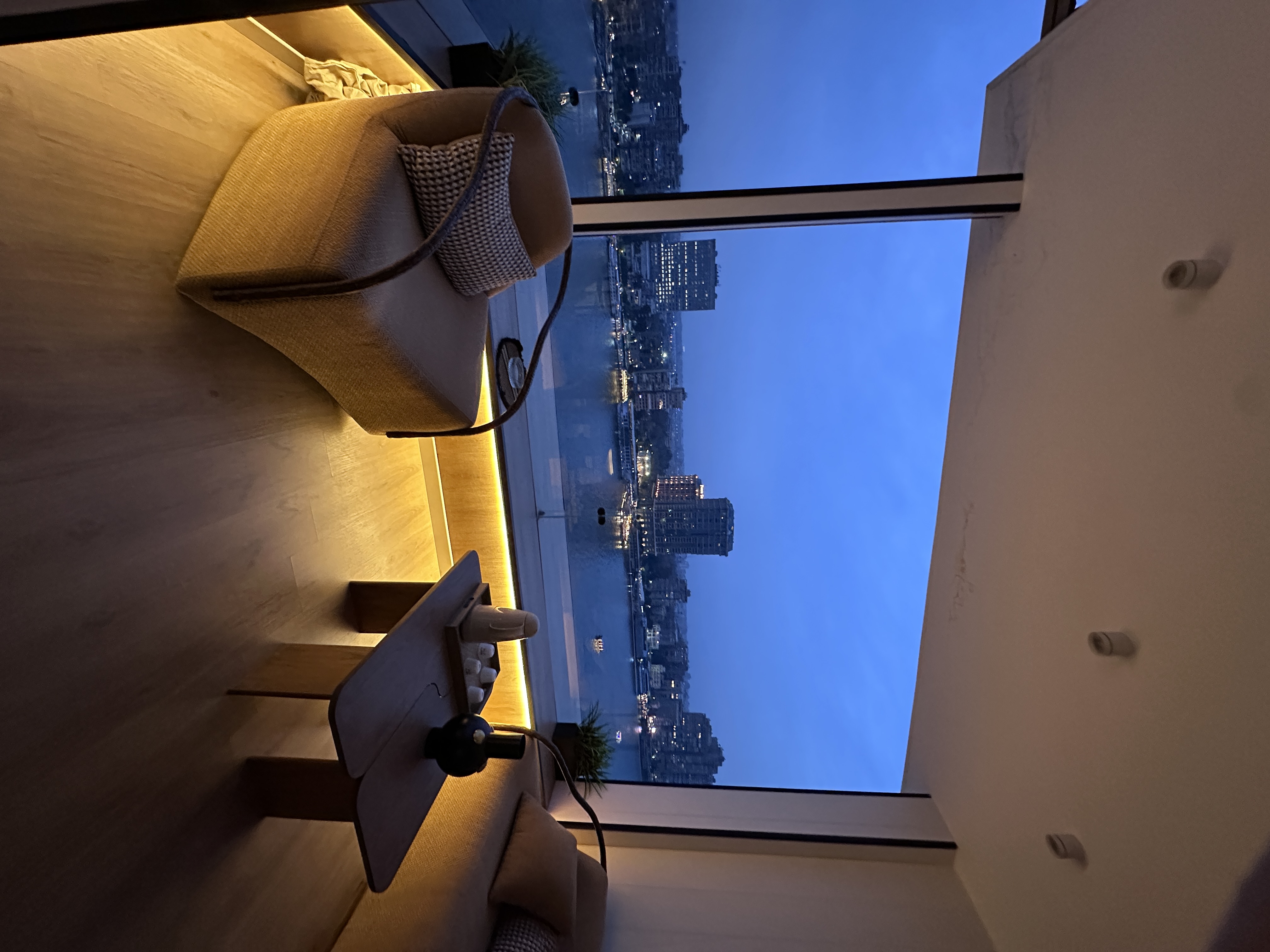 Apartment ( luxury ) 