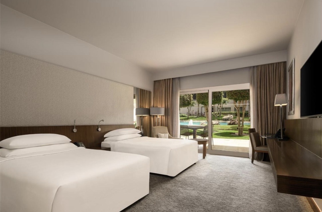 Dusit Thani Lakeview Cairo