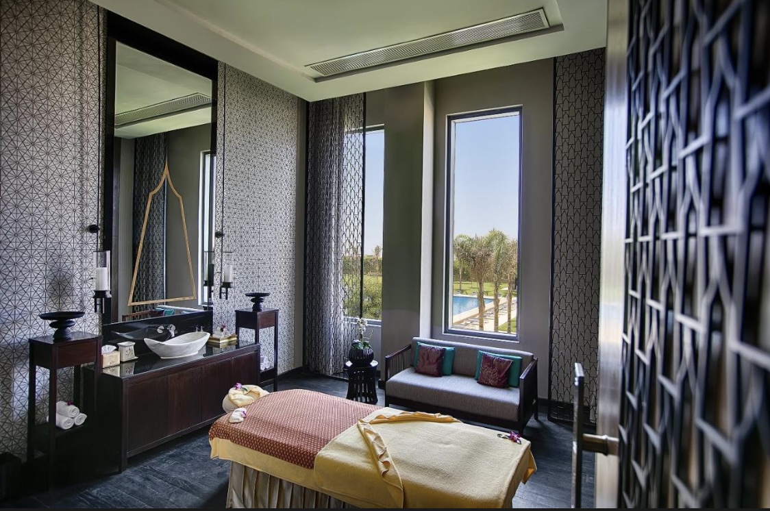 Dusit Thani Lakeview Cairo