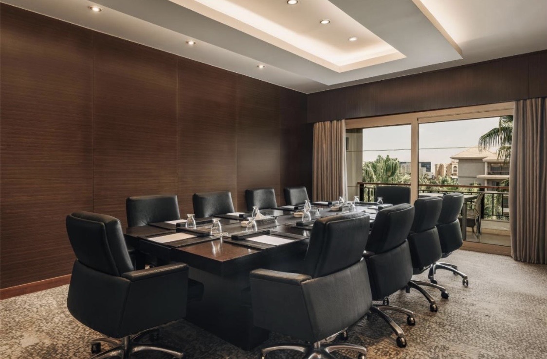 Dusit Thani Lakeview Cairo